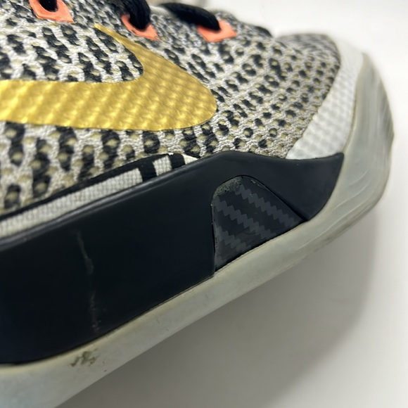 Nike KOBE 9 ELITE GS 'FUNDAMENTALS' rare kids size 6y - Picture 4 of 9